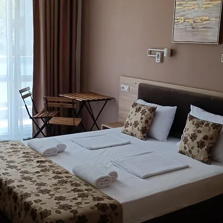 детелини * Приморско