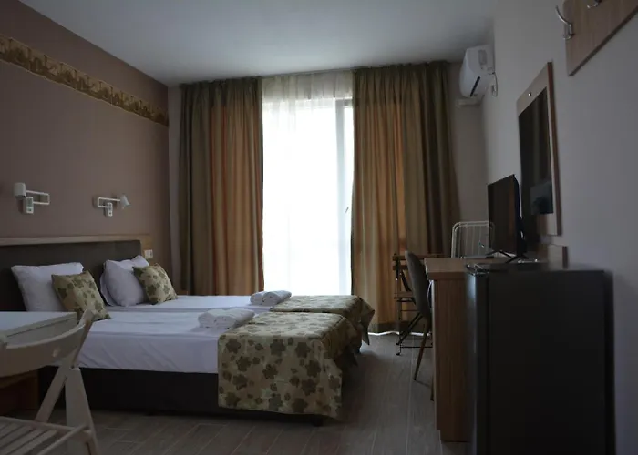 Apartamento детелини